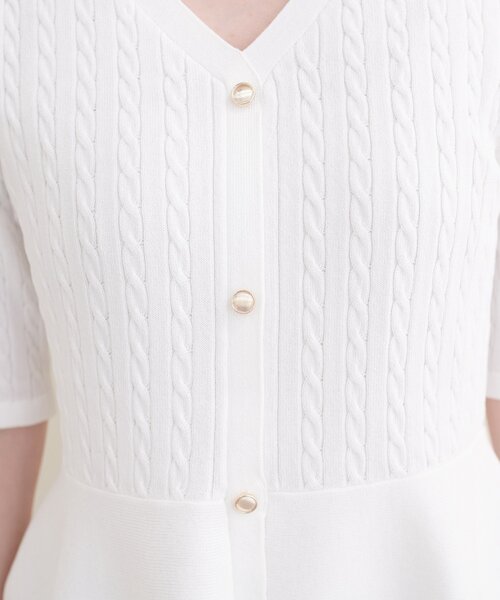 natural couture(ナチュラルクチュール)の「ケーブル編みペプラムニット(ニット/セーター・レディース・ネイビー/ミント/ラベンダー/オフホワイト/サックスブルー・FREE)」の10枚目の写真