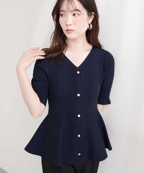 natural couture(ナチュラルクチュール)の「ケーブル編みペプラムニット(ニット/セーター・レディース・ネイビー/ミント/ラベンダー/オフホワイト/サックスブルー・FREE)」の22枚目の写真