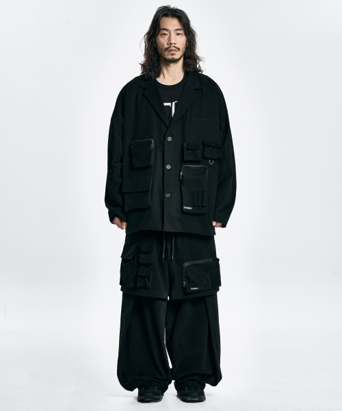 AJOBYAJO（アジョバイアジョ）の「Multi Pocket Batwing Jacket [BLACK]（テーラードジャケット・メンズ・その他・FREE）」の9枚目の写真