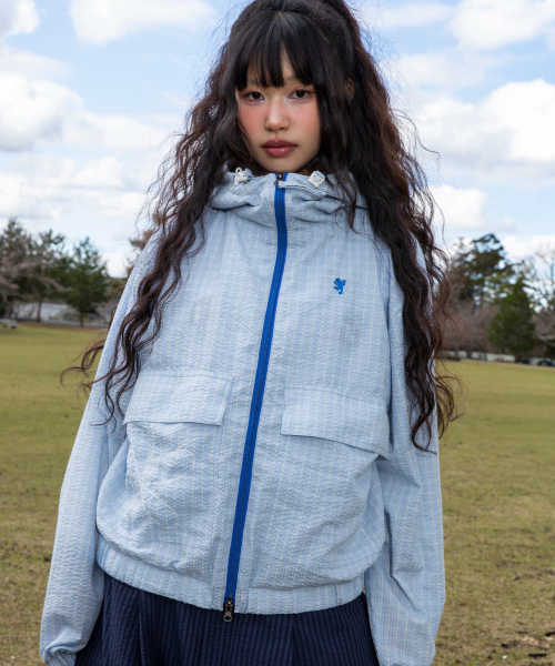 GLACK(グラック)の「GZJ002 マーリンシアサッカー チェック ウィンドブレーカー (SKY BLUE)(ナイロンジャケット・レディース・その他・LARGE/MEDIUM)」の1枚目の写真