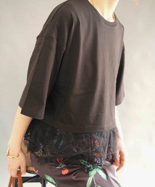 aquagarage(アクアガレージ)の「【新色イエロー追加】裾レースドッキングTシャツ(Tシャツ/カットソー・レディース・オフホワイト/ブラック・M)」の8枚目の写真