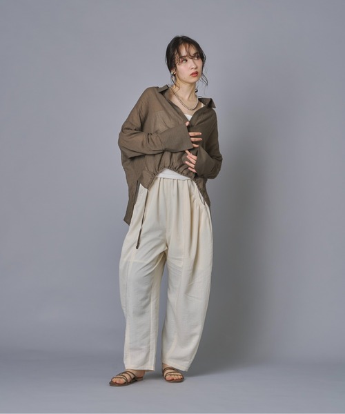 terrace（テラス）の「ドロストヘムスキッパーガーゼブラウス（シャツ/ブラウス・レディース・ブラック/ブラウン/オフホワイト・FREE）」の19枚目の写真