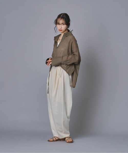 terrace（テラス）の「ドロストヘムスキッパーガーゼブラウス（シャツ/ブラウス・レディース・ブラック/ブラウン/オフホワイト・FREE）」の22枚目の写真