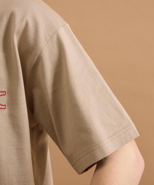 40ｃｔ＆525（フォーティーカラッツアンドゴーニーゴ）の「【Sサイズ～】TKワンポイント刺繍半袖Tシャツ（Tシャツ/カットソー・メンズ・ベージュ/ワインレッド・01/04/03/02）」の16枚目の写真