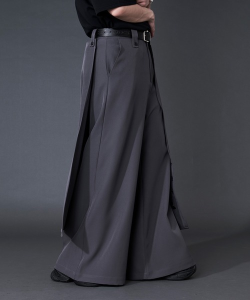 Ellno Loset(エルノロゼット)の「2wayフラワー刺繍ラップワイドパンツ(スラックス・メンズ・ブラック/グレー・LARGE/MEDIUM/SMALL/X-SMALL)」の6枚目の写真