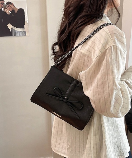 WESTSEA（ウエストシー）の「リボンデザイン チェーンショルダーバッグ（ショルダーバッグ・レディース・ブラック/ベージュ/ワイン/オフホワイト/ブラウン・FREE）」の6枚目の写真