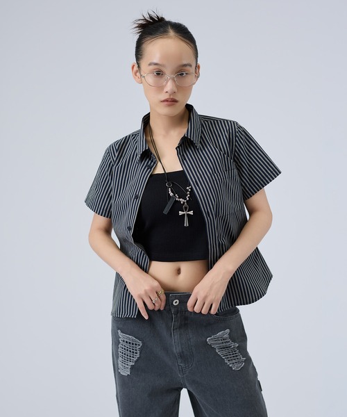 FTW(エフティダブリュー)の「STRIPE COMPACT SHIRTS(シャツ/ブラウス・レディース・ネイビー/ベージュ・SMALL/MEDIUM)」の2枚目の写真