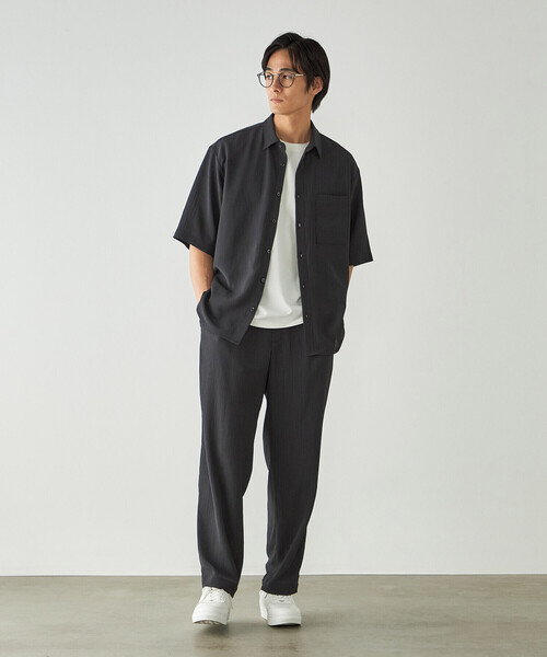 COMME CA ISM(コムサイズム)の「【セットアップ対応】楊柳ポリエステル ワンタックワイドテーパードパンツ(スラックス・メンズ・チャコール/ブラック・LARGE/MEDIUM/SMALL)」の3枚目の写真