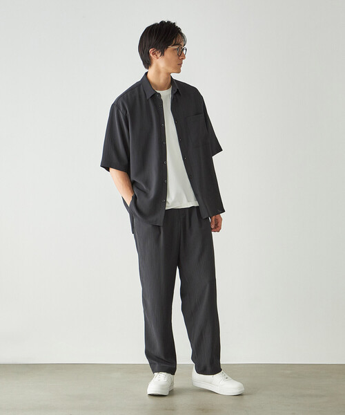 COMME CA ISM(コムサイズム)の「【セットアップ対応】楊柳ポリエステル ワンタックワイドテーパードパンツ(スラックス・メンズ・チャコール/ブラック・LARGE/MEDIUM/SMALL)」の4枚目の写真