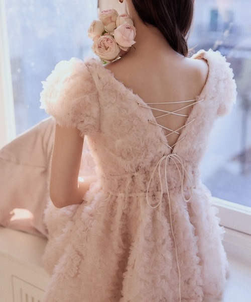 polaura(ポローラ)の「フラワーぺプラムバックリボンチュニック(シャツ/ブラウス・レディース・サックスブルー/ホワイト/ピンク/ベビーピンク/ブラック・FREE)」の8枚目の写真