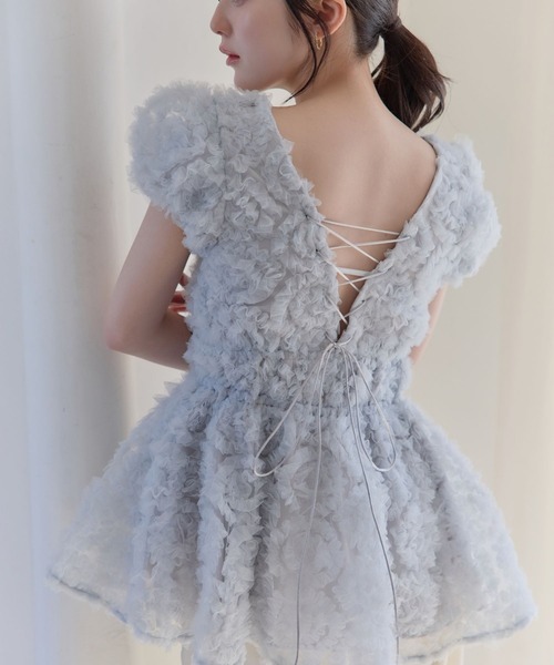 polaura(ポローラ)の「フラワーぺプラムバックリボンチュニック(シャツ/ブラウス・レディース・サックスブルー/ホワイト/ピンク/ベビーピンク/ブラック・FREE)」の14枚目の写真