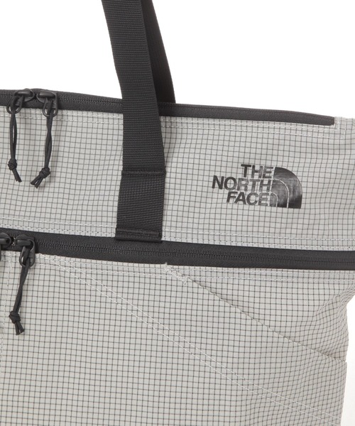 THE NORTH FACE(ザノースフェイス)の「【THE NORTH FACE(ザ・ノース・フェイス)】RAFTER トートバッグ(ハンドバッグ・メンズ・その他1/ブラック・FREE)」の5枚目の写真