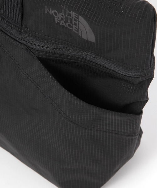 THE NORTH FACE(ザノースフェイス)の「【THE NORTH FACE(ザ・ノース・フェイス)】RAFTER トートバッグ(ハンドバッグ・メンズ・その他1/ブラック・FREE)」の8枚目の写真