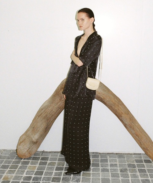 ADAM ET ROPE'(アダムエロペ)の「【PFT】Flap Mini Shoulder Bag(ショルダーバッグ・レディース・ベージュ・FREE)」の15枚目の写真