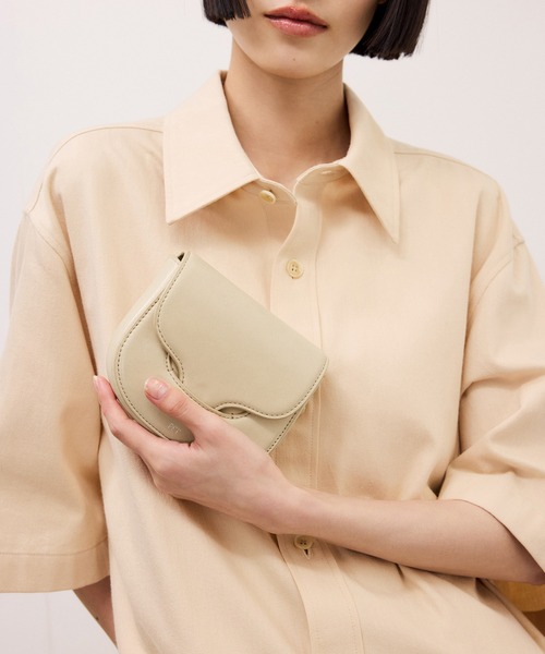 ADAM ET ROPE'(アダムエロペ)の「【PFT】Flap Mini Shoulder Bag(ショルダーバッグ・レディース・ベージュ・FREE)」の20枚目の写真