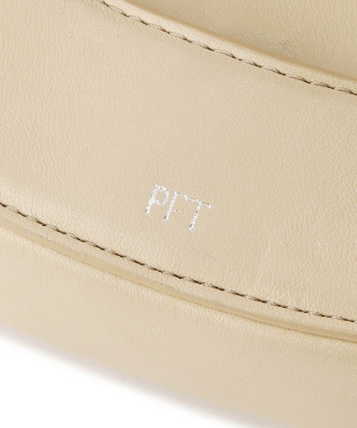 ADAM ET ROPE'(アダムエロペ)の「【PFT】Flap Mini Shoulder Bag(ショルダーバッグ・レディース・ベージュ・FREE)」の4枚目の写真
