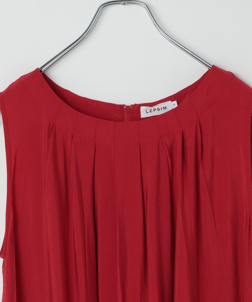 LEPSIM(レプシィム)の「アソートタックロングノースリワンピース 859052(ワンピース・レディース・ブラック/ブラウン/レッド・FREE)」の18枚目の写真