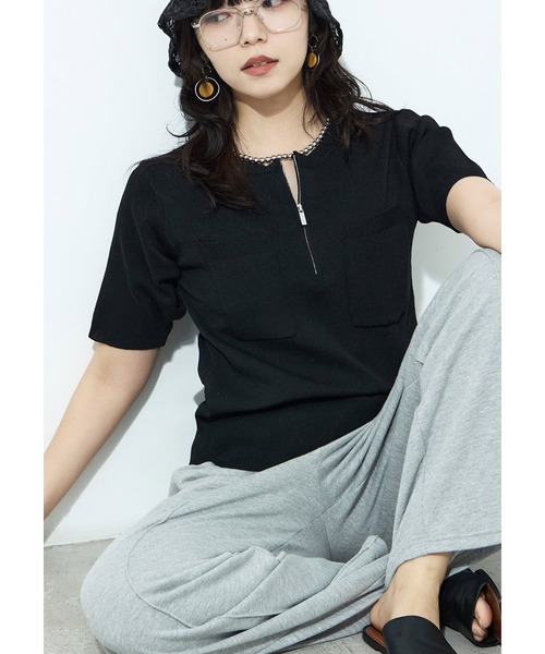 Fashion Letter(ファッションレター)の「ハーフZIP ポケット付き サマーニットトップス(Tシャツ/カットソー・レディース・グリーン/ブラック/グレイッシュベージュ/アイボリー・M)」の2枚目の写真
