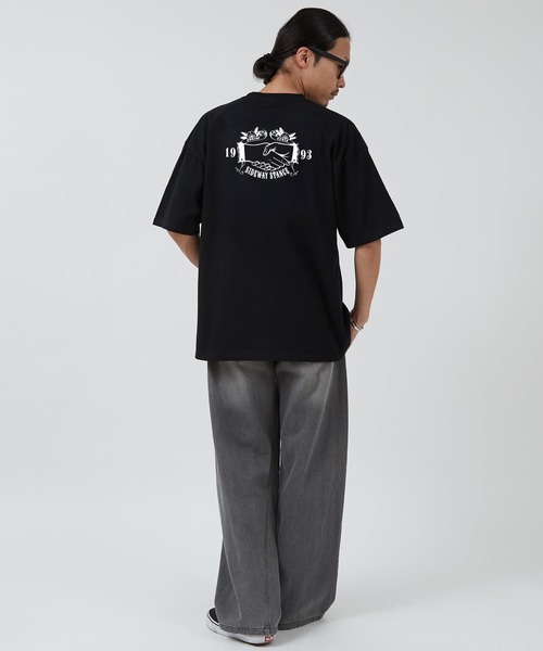 En serio TOKYO(エンソリオトーキョー)の「【SIDEWAYSTANCE】シェイクハンド半袖Tシャツ 70500(Tシャツ/カットソー・メンズ・ホワイト・LARGE/MEDIUM/SMALL)」の11枚目の写真