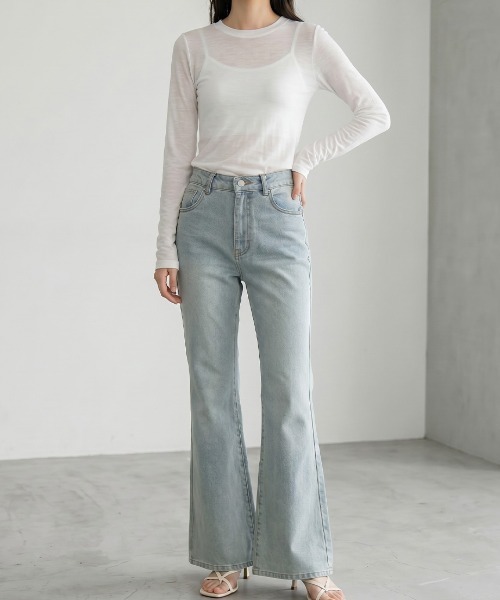 Nulli(ヌリ)の「フレアデニムパンツ(デニムパンツ・レディース・ブルー/ブラック/ワンウォッシュ・MEDIUM/SMALL)」の15枚目の写真