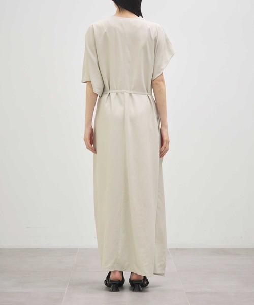 AKIRANAKA(アキラナカ)の「【AKIRANAKA/アキラナカ】Ana asymmetry dress O.WHT(ワンピース・レディース・オフホワイト・1)」の4枚目の写真