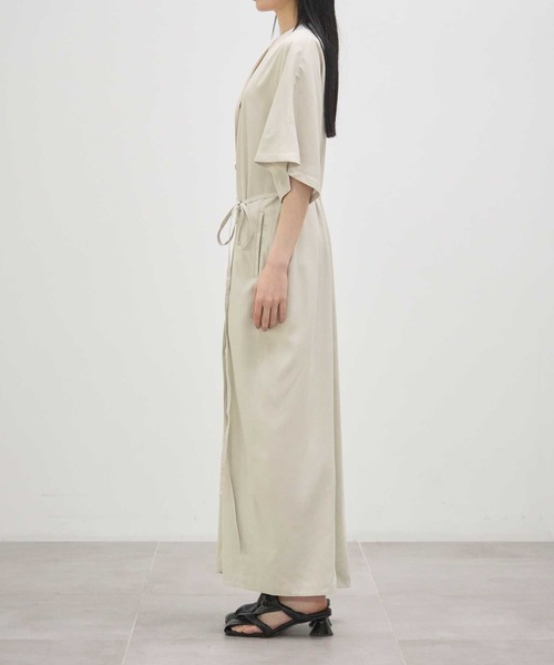 AKIRANAKA(アキラナカ)の「【AKIRANAKA/アキラナカ】Ana asymmetry dress O.WHT(ワンピース・レディース・オフホワイト・1)」の3枚目の写真