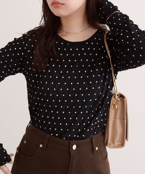 natural couture(ナチュラルクチュール)の「ドット柄クルーネックロンT(Tシャツ/カットソー・レディース・アイボリー/ブラック・FREE)」の10枚目の写真