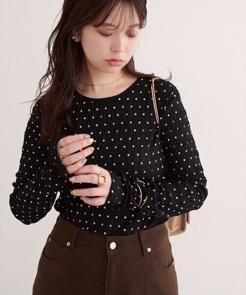 natural couture(ナチュラルクチュール)の「ドット柄クルーネックロンT(Tシャツ/カットソー・レディース・アイボリー/ブラック・FREE)」の12枚目の写真