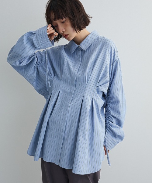 Green Parks(グリーンパークス)の「【WEB限定】ドロストシャーリングウエストタックシャツⅡ(シャツ/ブラウス・レディース・チャコールグレー/サックスブルー/ブルー/アイボリー/ブラウン・FREE)」の4枚目の写真