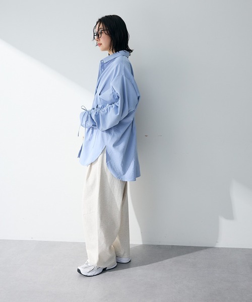 Green Parks(グリーンパークス)の「【WEB限定】ドロストシャーリングウエストタックシャツⅡ(シャツ/ブラウス・レディース・チャコールグレー/サックスブルー/ブルー/アイボリー/ブラウン・FREE)」の20枚目の写真
