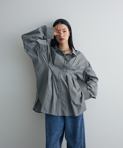 Green Parks(グリーンパークス)の「【WEB限定】ドロストシャーリングウエストタックシャツⅡ(シャツ/ブラウス・レディース・チャコールグレー/サックスブルー/ブルー/アイボリー/ブラウン・FREE)」の16枚目の写真