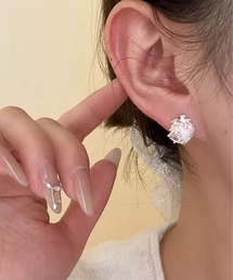 【M2SUQARED/エムツースクエア】ラインストーンいちごピアス/キラキラ華やぐ大人かわいいフルーツモチーフピアス