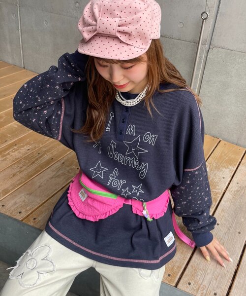 HELLO.SANFRANCISCO(ハローサンフランシスコ)の「【HELLO.SANFRANCISCO】花柄プリントワッフルヘンリーTEE(Tシャツ/カットソー・レディース・ネイビー/アイボリー・ONE SIZE)」の12枚目の写真