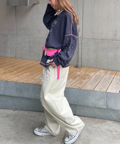 HELLO.SANFRANCISCO(ハローサンフランシスコ)の「【HELLO.SANFRANCISCO】花柄プリントワッフルヘンリーTEE(Tシャツ/カットソー・レディース・ネイビー/アイボリー・ONE SIZE)」の18枚目の写真