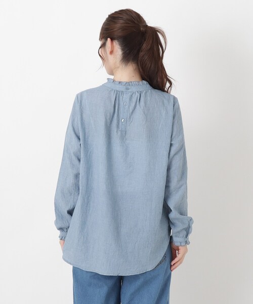 one'sterrace(ワンズテラス)の「リップルスタンドフリルブラウス(シャツ/ブラウス・レディース・ブラック系8/ネイビー系5/アイボリー系8・02)」の6枚目の写真