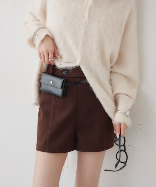 mystic(ミスティック)の「ダブルボタンショートパンツ(その他パンツ・レディース・ブラック/ブラウン/チャコールグレー・1/2)」の7枚目の写真