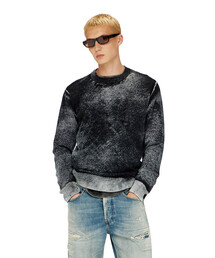 DIESEL ダメージ加工 ニット　ブラック　出回りなし DIESEL｜ディーゼルのニット/セーター（ブラック/黒色系・ブランドロゴ