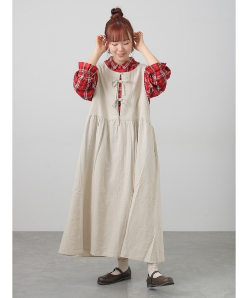 Samansa Mos2（サマンサ モスモス）の「【Cross×Linen】ふんわり前後着ジャンスカ（ワンピース・レディース・ベージュ/チャコール/レッド/キナリ・M/S）」の2枚目の写真