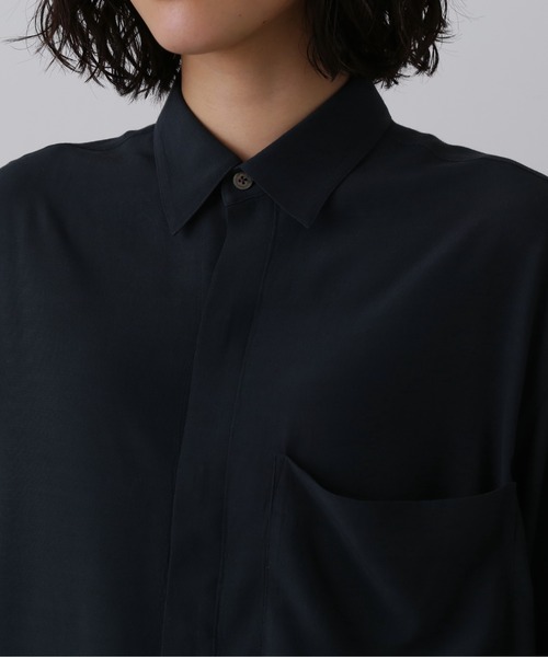 YLEVE(イレーヴ)の「YLEVE / RAYON DE CHINE SHIRT(シャツ/ブラウス・レディース・グレー/イエロー・1/0)」の19枚目の写真