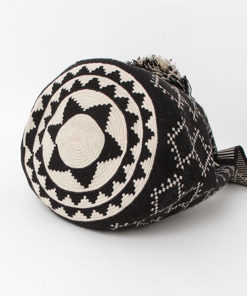MASSIVE STORE（マッシブストア）の「【Luna Opera/ルナオペラ】WAYUU BAG M / BLACK（ショルダーバッグ・メンズ・ブラック・FREE）」の3枚目の写真