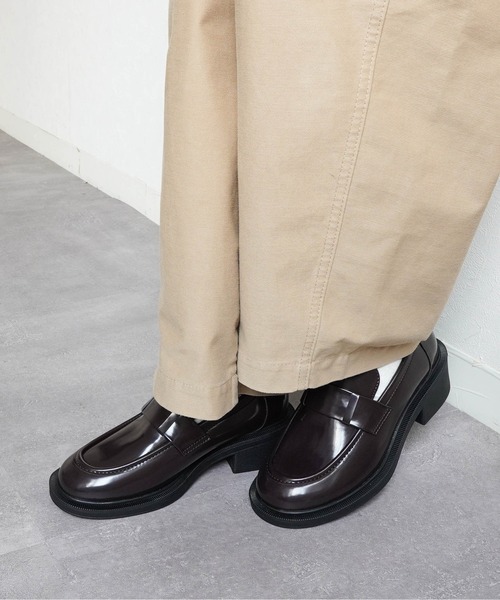 Fabby fabby(ファビィーファビィー)の「4.8cmボリュームソールチャンキーヒールローファー(ローファー・レディース・ブラック系その他/ブラウン/ブラック・MEDIUM/LARGE)」の11枚目の写真