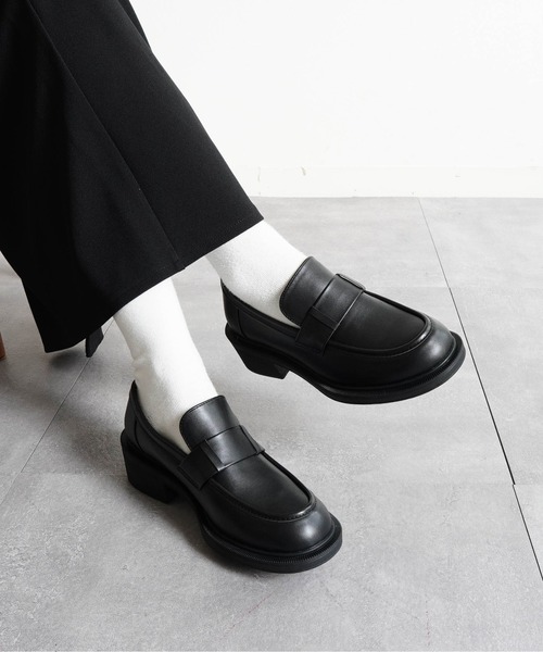 Fabby fabby(ファビィーファビィー)の「4.8cmボリュームソールチャンキーヒールローファー(ローファー・レディース・ブラック系その他/ブラウン/ブラック・MEDIUM/LARGE)」の6枚目の写真