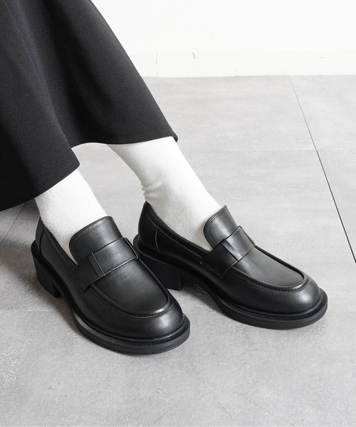 Fabby fabby(ファビィーファビィー)の「4.8cmボリュームソールチャンキーヒールローファー(ローファー・レディース・ブラック系その他/ブラウン/ブラック・MEDIUM/LARGE)」の7枚目の写真