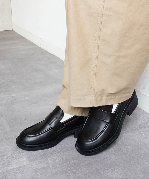 Fabby fabby(ファビィーファビィー)の「4.8cmボリュームソールチャンキーヒールローファー(ローファー・レディース・ブラック系その他/ブラウン/ブラック・MEDIUM/LARGE)」の15枚目の写真