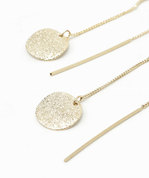 queite（ケイト）の「梨地モチーフアメリカンピアス（ピアス（両耳用）・レディース・その他2/その他3・ﾌﾘ-）」の4枚目の写真