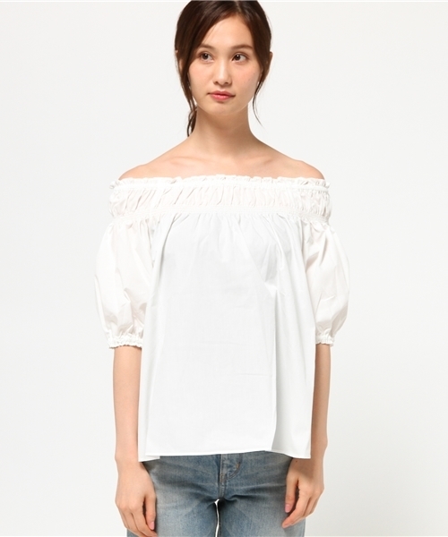 E hyphen world gallery（イーハイフンワールドギャラリー）の「・5Sシャーリングオフショルダーブラウス（シャツ/ブラウス・レディース・ネイビー/ボルドー/オフホワイト/オレンジ系その他・F）」の5枚目の写真