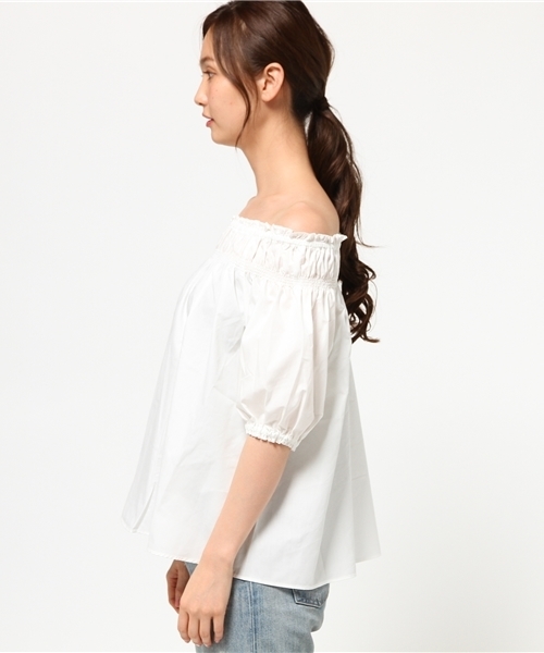 E hyphen world gallery（イーハイフンワールドギャラリー）の「・5Sシャーリングオフショルダーブラウス（シャツ/ブラウス・レディース・ネイビー/ボルドー/オフホワイト/オレンジ系その他・F）」の6枚目の写真