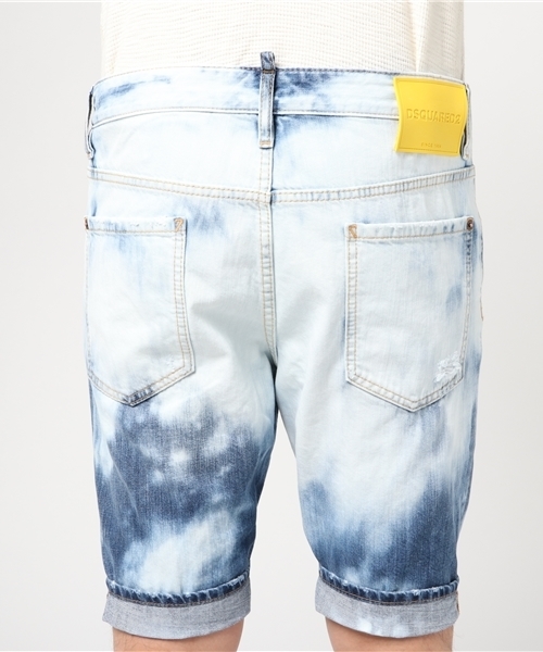 DSQUARED2（ディースクエアード）の「SHORTS /GLAM HEAD SHORT /BLEACHED WASH（デニムパンツ・メンズ・インディゴブルー・46/48/50/44）」の6枚目の写真