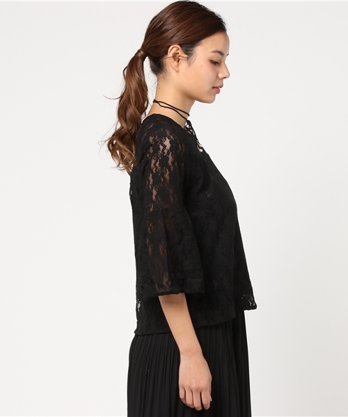 Honeys（ハニーズ）の「チョーカー付きレースプルオーバー（Tシャツ/カットソー・レディース・ブラック/オフホワイト/ピンク・L/S/M）」の5枚目の写真