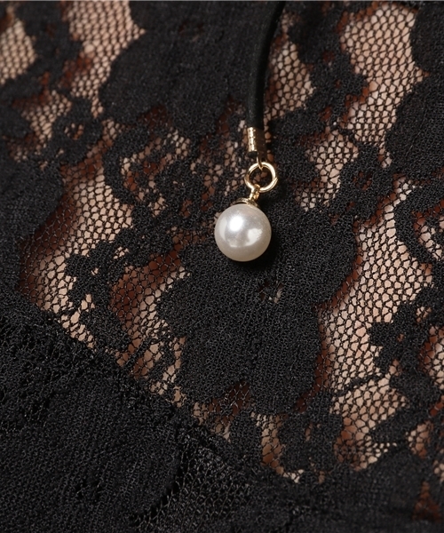 Honeys（ハニーズ）の「チョーカー付きレースプルオーバー（Tシャツ/カットソー・レディース・ブラック/オフホワイト/ピンク・L/S/M）」の11枚目の写真